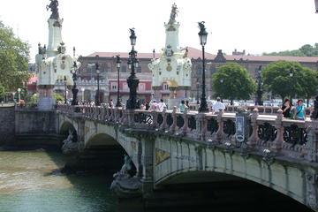 San Sebastian Private City Tour