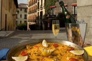 Old Town Madrid Gourmet Tapas and Wine Tasting Walking Tour