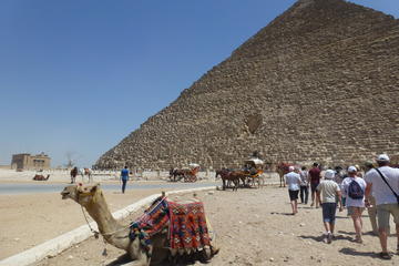 Private Tour: 2-Day Cairo and Luxor Tour from Hurghada Including Flights, Giza Pyramids, Egyptian Museum, Valley of the Kings, and Karnak