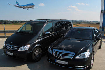 Prague Airport Shuttle: Private Departure Transfer in Mercedes-Benz Vehicle