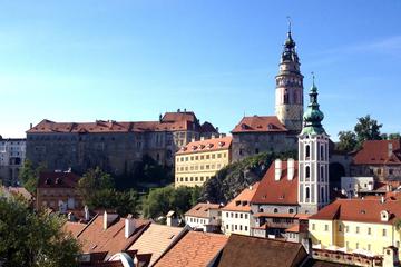 Private Transfer from Prague to Salzburg with Stopover in Cesky Krumlov