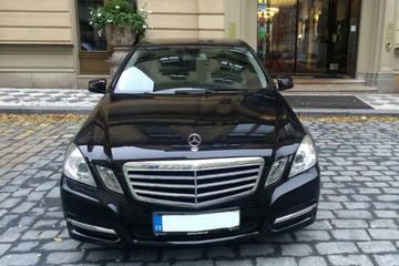 Private Transfer to Regensburg from Prague