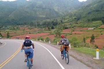 Private Bike Tour: South Valley of Cusco and Pisaq Market