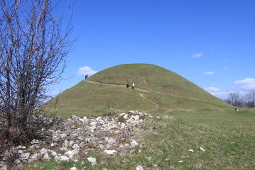 Krakow Mounds Tour