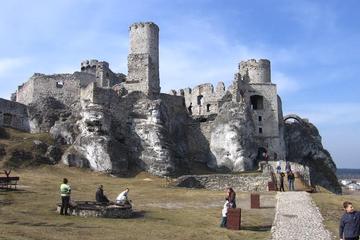One Day Castles Tour by The Eagles Nests Trail from Krakow