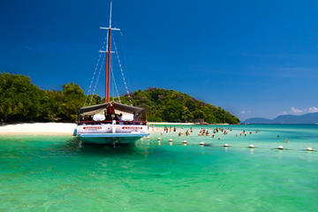 Particular: Cruzeiro turístico a Angra dos Reis