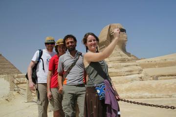 Private Full Day Tour: Giza Pyramids, Sphinx, Sakkara and City of Memphis