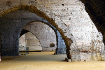 Colonial America Walking Tour in Seville