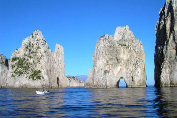 Discover Capri by boat