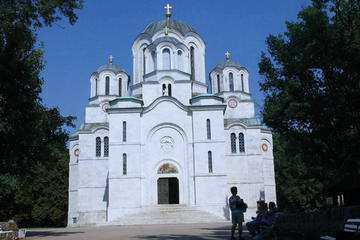 Serbian Royal Dinasty Day Tour and Wine Tasting