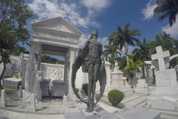 Guayaquil Cemetery Tour