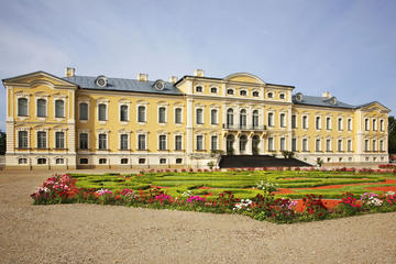 Mini Baltic Tour: Riga - Bauska - Rundale - Hill of Crossess - Riga