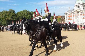 Royal London Walking Tour Including Changing of the Horse Guard Ceremony