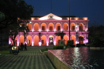 Private Tour: Asuncion at Night with Dinner Show