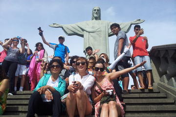 Small Group Tour in Rio de Janeiro Including Christ the Redeemer, Botanical Gardens and Ipanema Beach