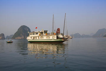 Combo Hanoi street food with discovery Halong and Sapa areas 6 Days 5 Nights