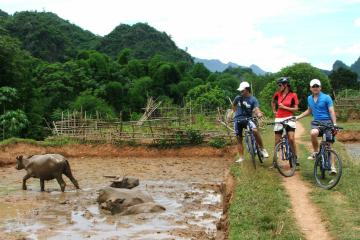 3-Day Mai Chau Valley Bike Tour from Hanoi