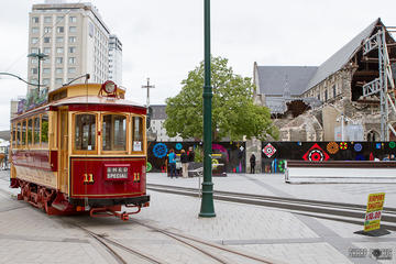 Akaroa Shore Excursion: Christchurch Highlights City Tour