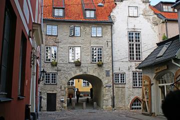 Art Nouveau Small Group Walking Tour of Riga
