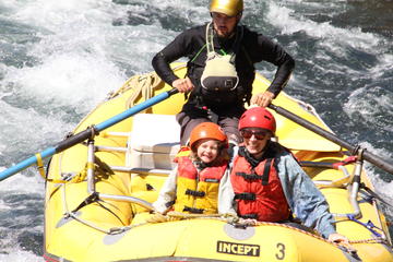 2-hour Tongariro River Family Rafting Excursion in Turangi