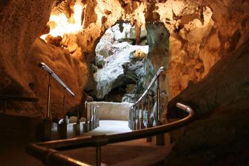 Santo Domingo Site Seeing Tour including Wonderful Cave and Local Lunch