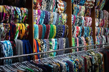 Shanghai Shopping Markets Small-Group Tour