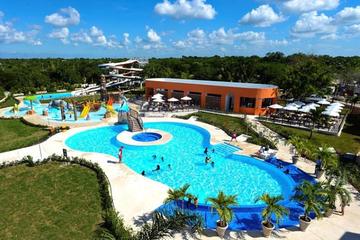 Cozumel Shore Excursion: Playa Mia Beach All Inclusive Beach Club with Waterpark day pass