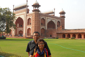 2 Days Private Sunrise Visit of Taj Mahal with Agra Fort and Fatehpur Sikri tour