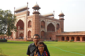 3-Day Private: Taj Mahal Pink City Tour with Night Show