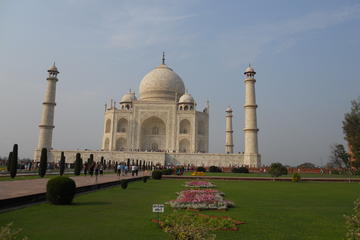 Full-Day Taj Mahal and Agra Fort Tour from Delhi