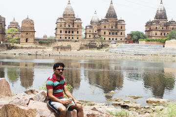 Khajuraho Orchha Private Day Trip with Lunch