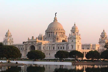 Private Full-Day Kolkata City Tour With Victoria Memorial and Howrah Bridge