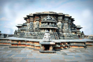 Private Tour: Ancient Temples of Belur, Halebid, Shravanabelagola from Bangalore
