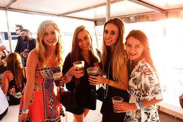 Champagne Sunset Boat Party in Barcelona