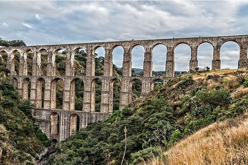 Private Tour: Tepotzotlan and Aqueduct from Mexico City