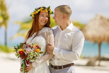 Vows Renewal Package in Cancun and Professional Photographer
