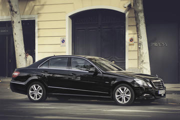 Arrival Private Transfer Business Car EDI airport to Edinburgh