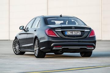 Luxury Vehicle Private Departure Transfer: Prague PRG Airport