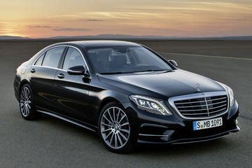 Private Departure Transfer by Luxury Car to Munich Central Station