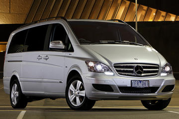 Private Departure Transfer: Central London to Gatwick Airport in a Luxury Van