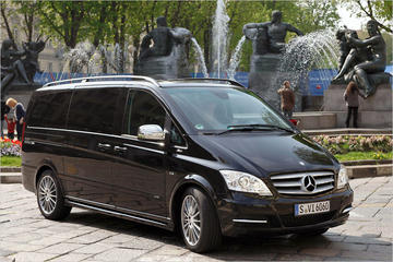 Private Transfer to Munich from Prague by Luxury Van