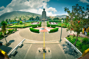 Mitad del Mundo Entrance