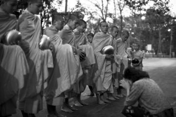 2-Hour Sunrise Buddhist Temple Visit in Chiang Mai
