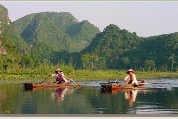 Private tour Perfume pagoda from Hanoi