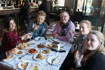 Triana Gourmet Tapas Tour in Seville