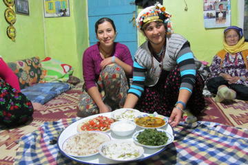 Cultural Exchange and Hiking Tour in Cappadocia