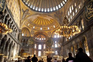 Tour privato delle principali attrazioni di Istanbul con prelievo