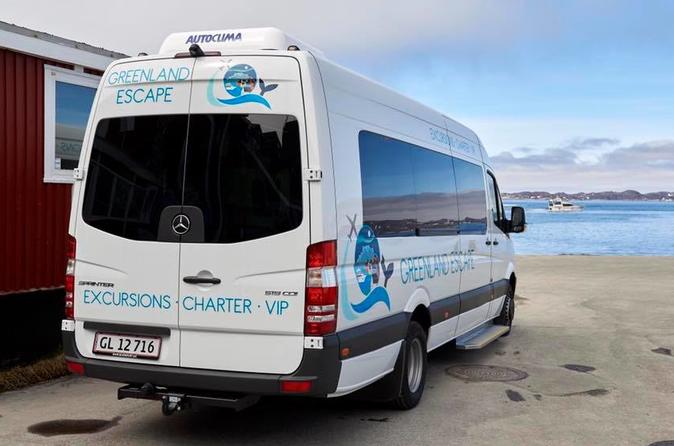 18 Passenger Van >> Shuttle Service 18 Passenger Van 18 Passenger Van >> Shuttle Service 18 Passenger Van