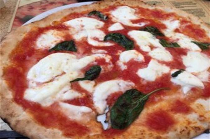Naples Walking tour with Pizza dinner included - 16:00