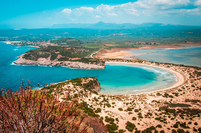 Hiking around Navarino Bay - 09:30